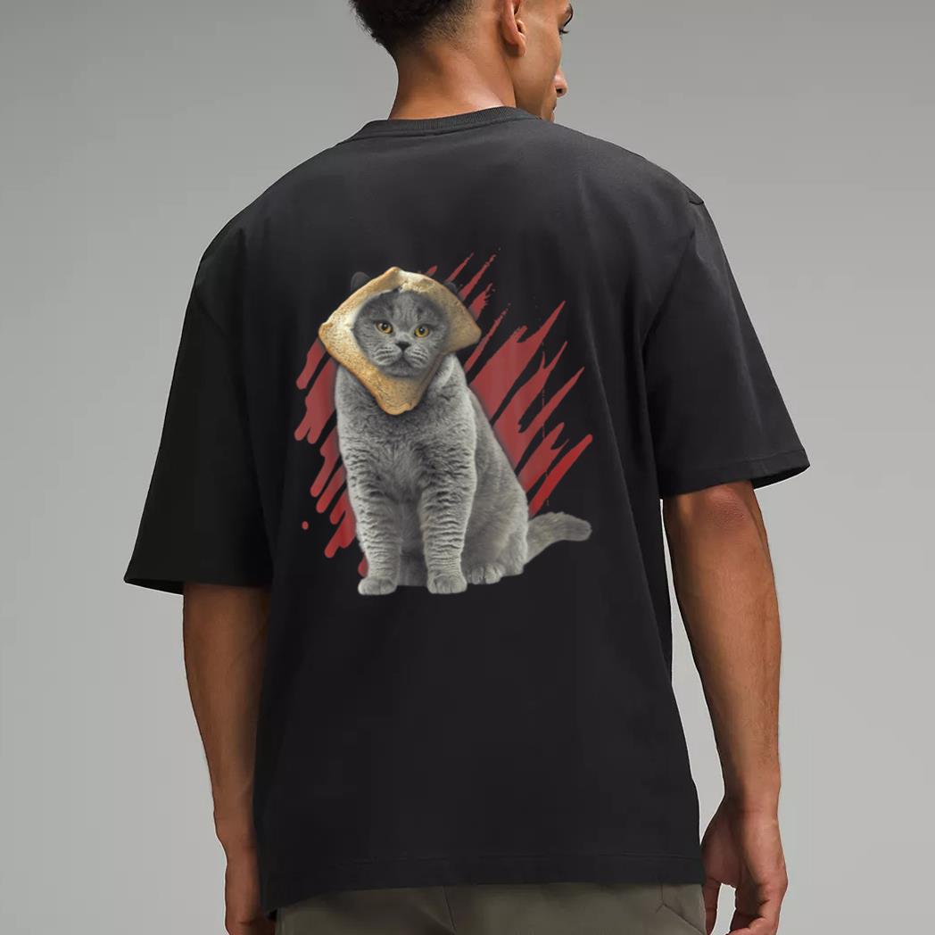Funny Cat Apparel Cat With Slice Of Bread On Face Cat Lovers Men T-Shirt