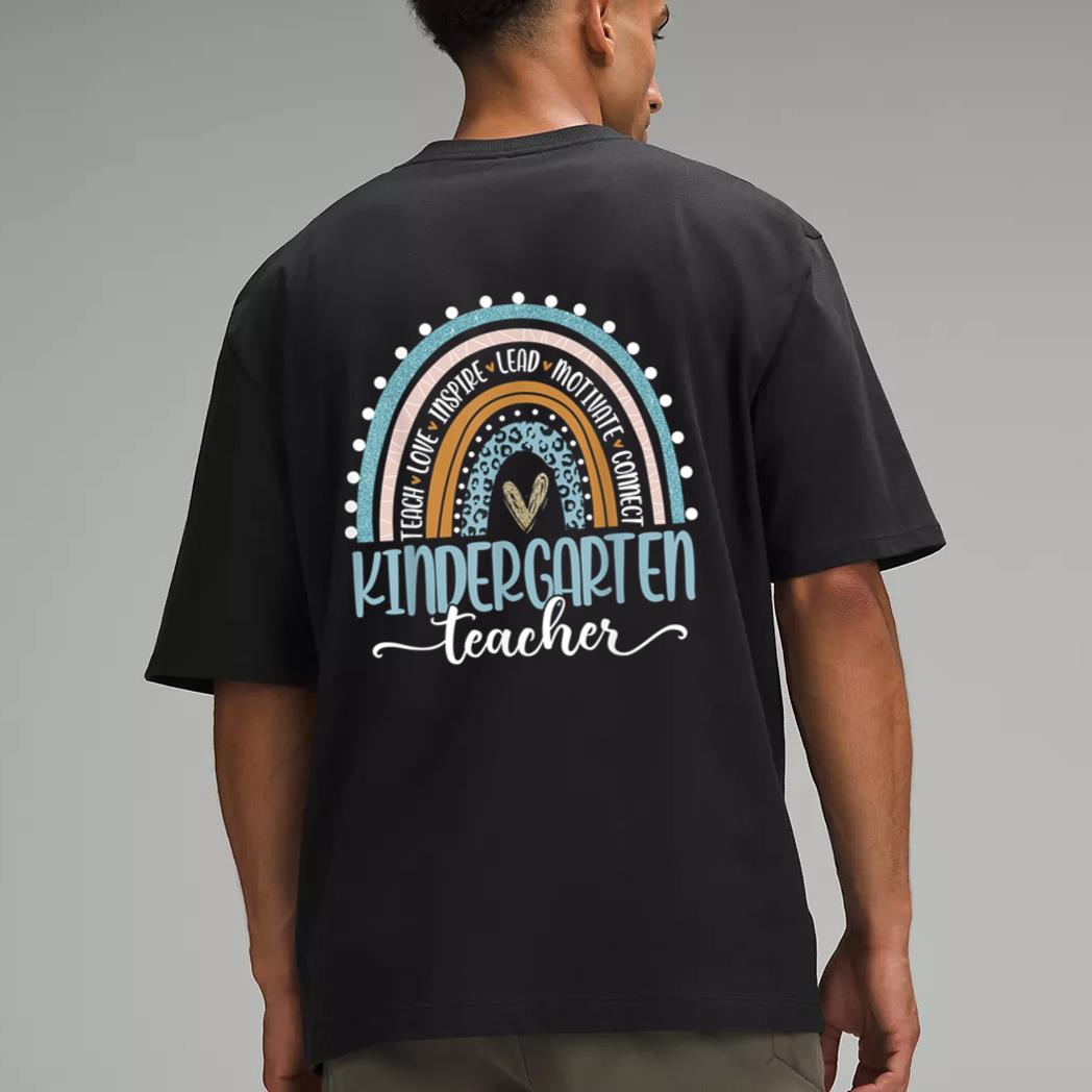 Kindergarten Teacher Leopard Rainbow First Day Of School Men T-Shirt