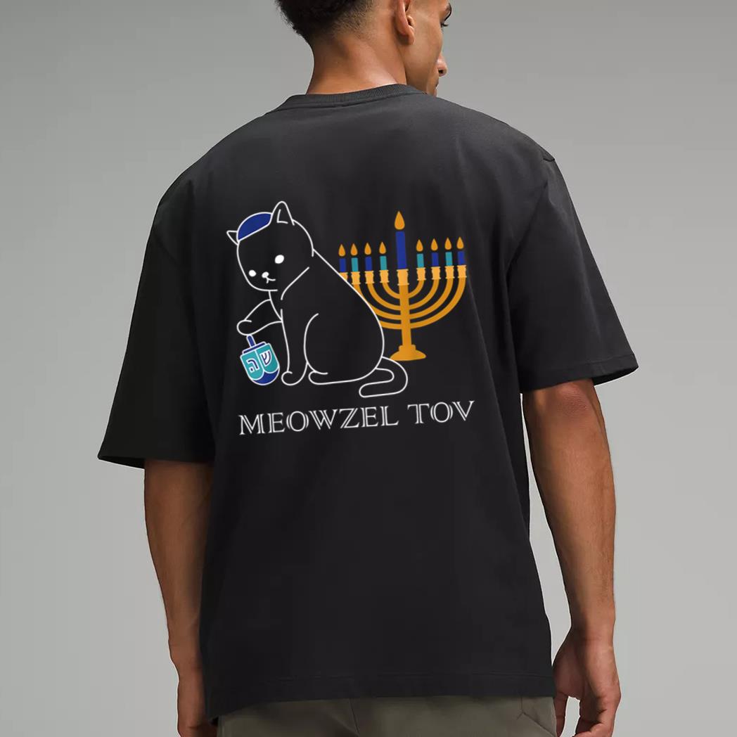 Meowzel Tov  Cute Cat Mazel Tov Menorah Funny Hanukkah Men T-Shirt